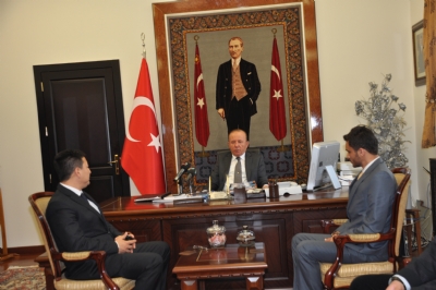 seyit-tumturk-den-vali-oguz-a-ziyaret-3483074_2355_o